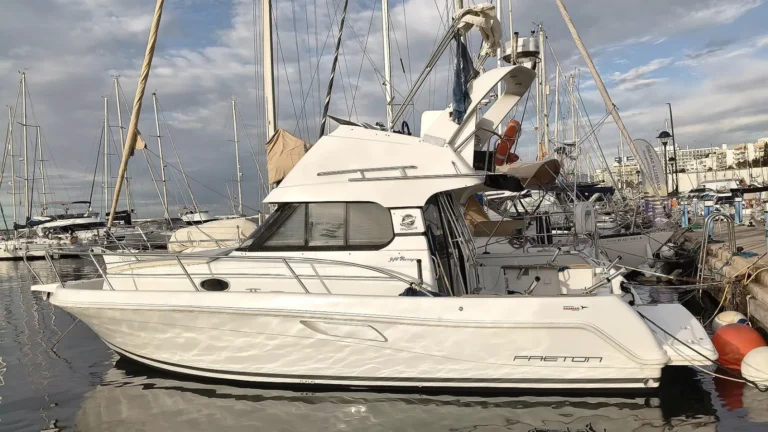 El barco Perla Fisher en Marbella